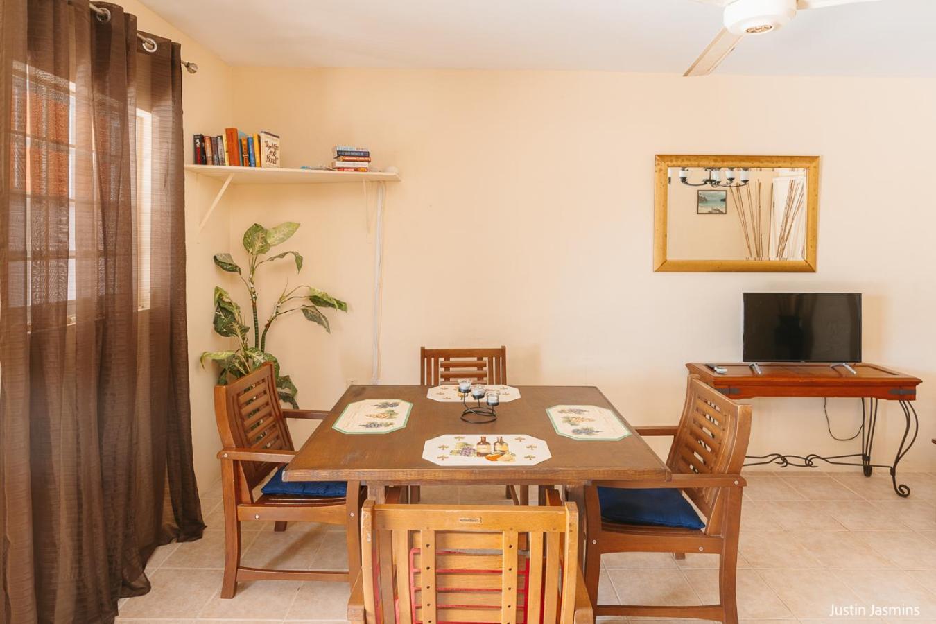 Nos Krusero Apartments Westpunt Экстерьер фото